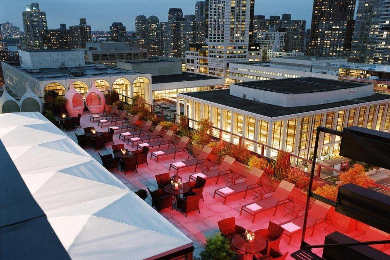 Empire Hotel 4*